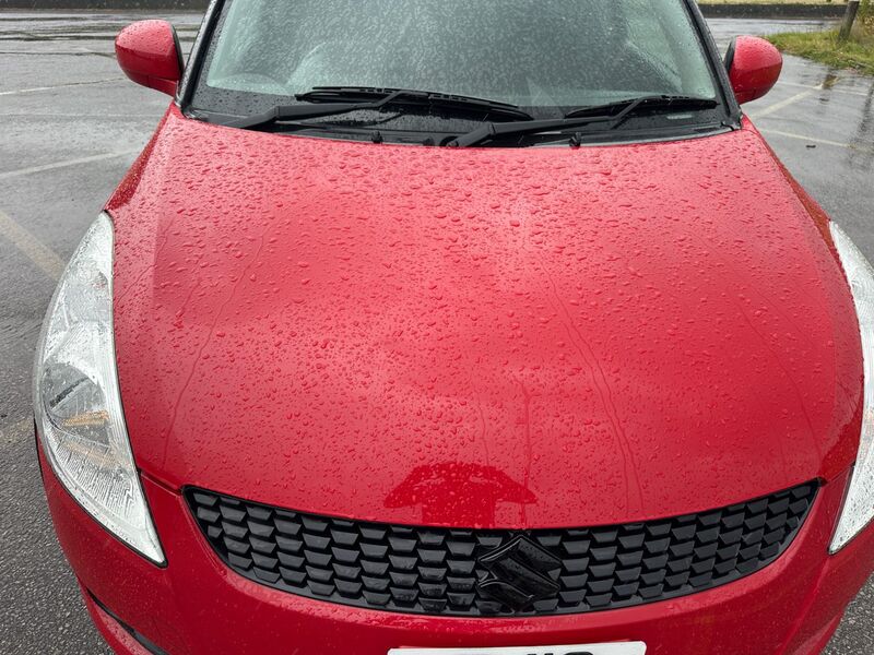 SUZUKI SWIFT