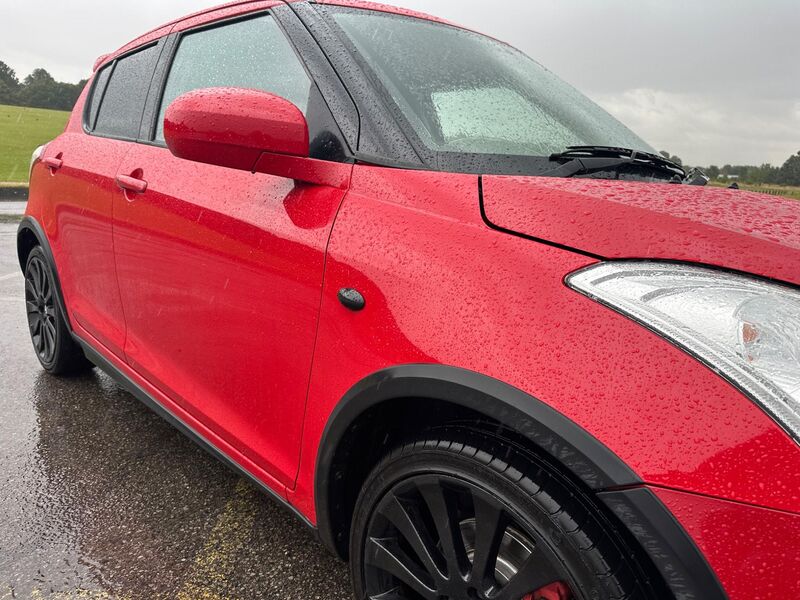 SUZUKI SWIFT