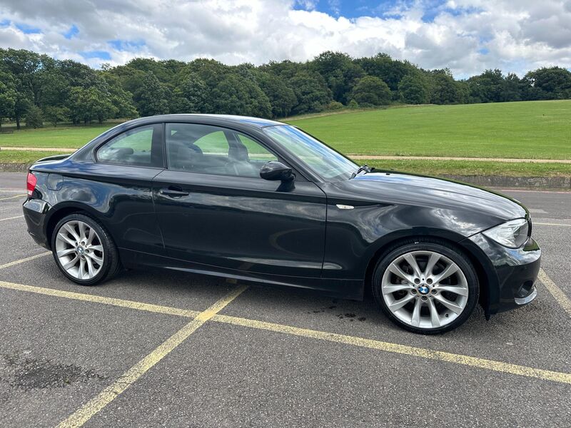 BMW 1 SERIES