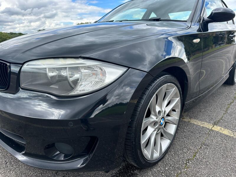 BMW 1 SERIES
