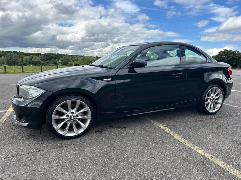BMW 1 SERIES