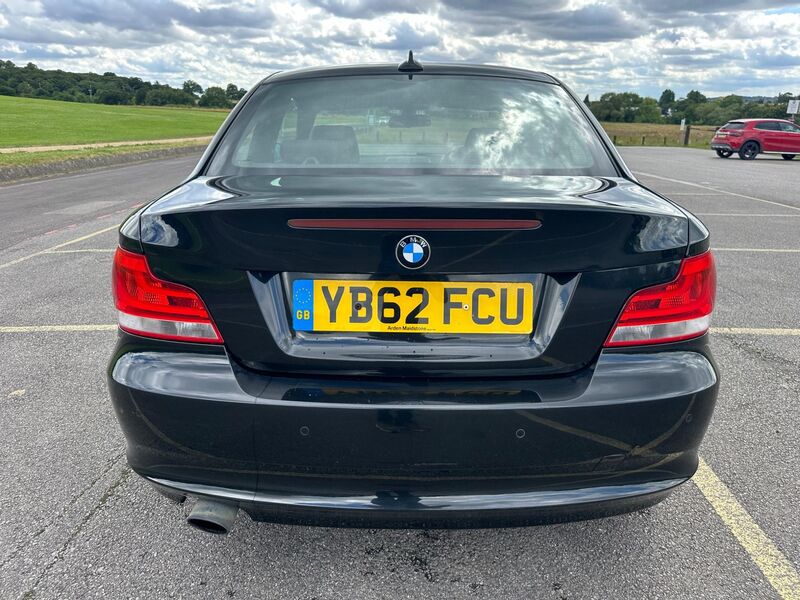 BMW 1 SERIES
