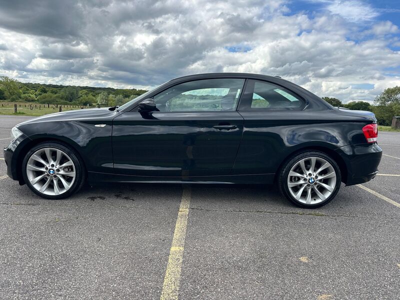BMW 1 SERIES