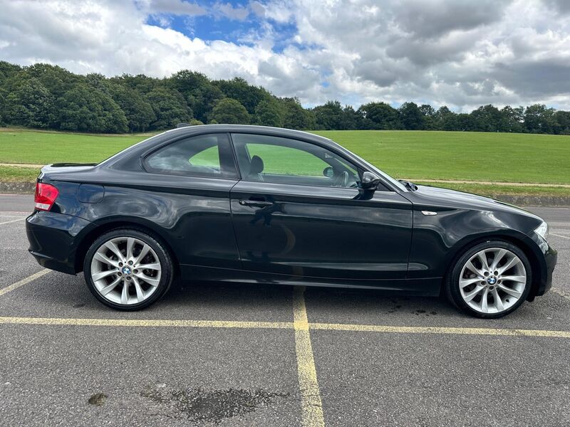 BMW 1 SERIES