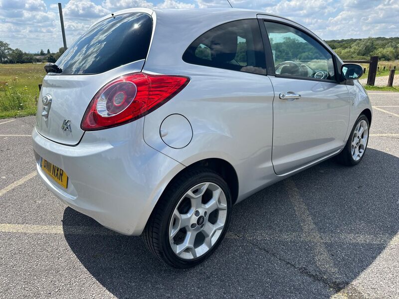 FORD KA