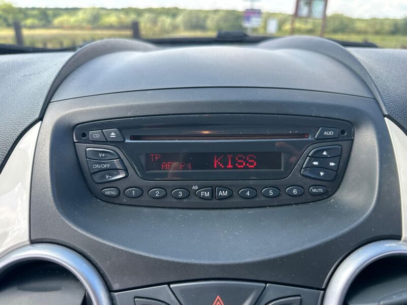 FORD KA