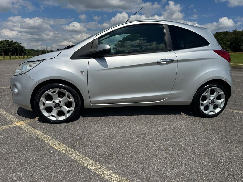 FORD KA
