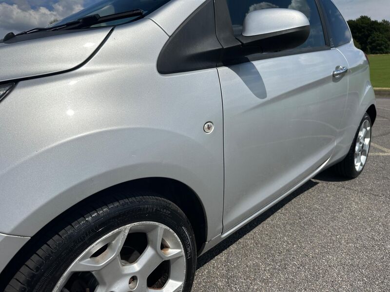 FORD KA