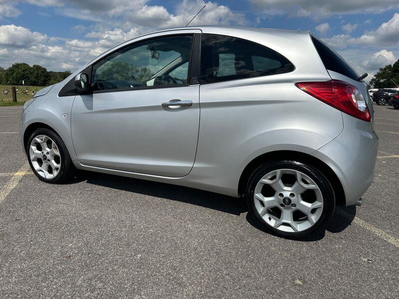 FORD KA