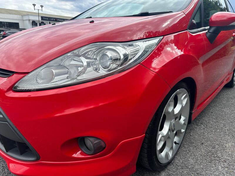 FORD FIESTA
