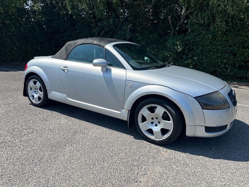 AUDI TT