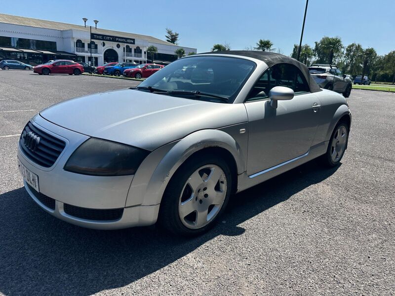AUDI TT