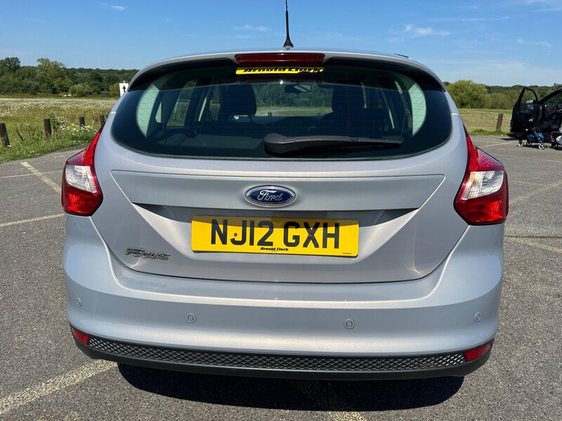 FORD FOCUS