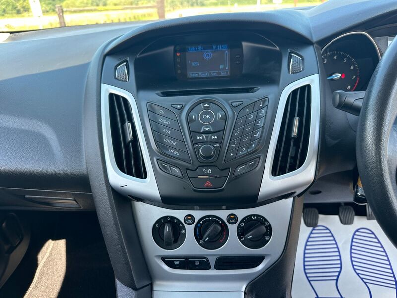 FORD FOCUS