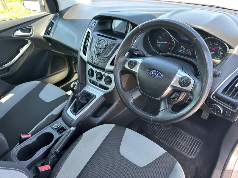 FORD FOCUS