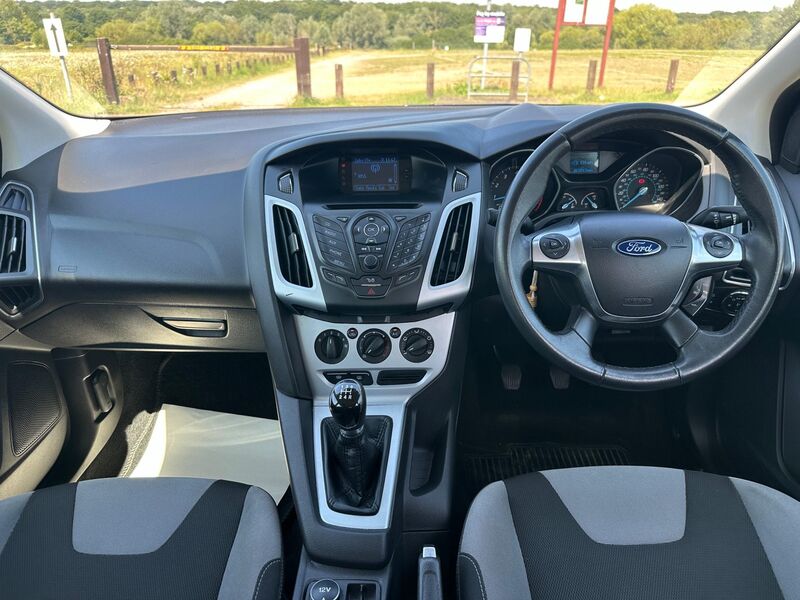 FORD FOCUS