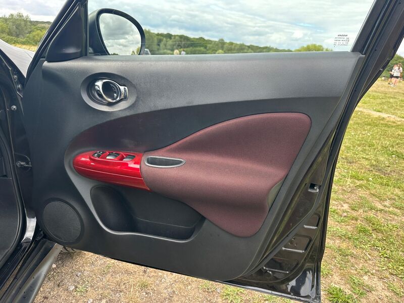 NISSAN JUKE