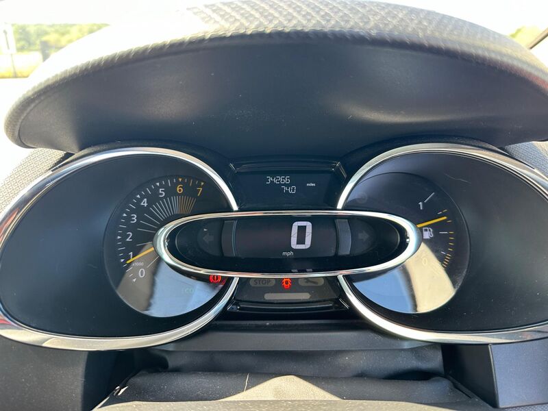 RENAULT CLIO