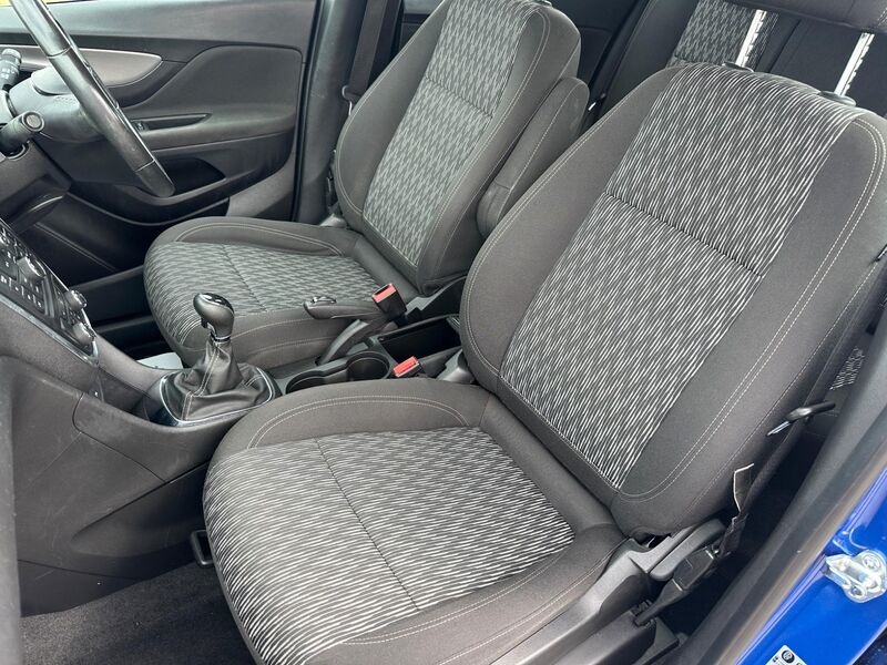 VAUXHALL MOKKA