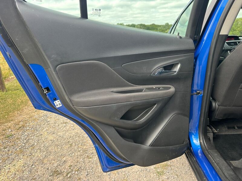VAUXHALL MOKKA