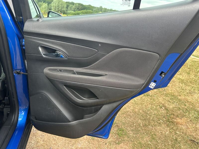 VAUXHALL MOKKA