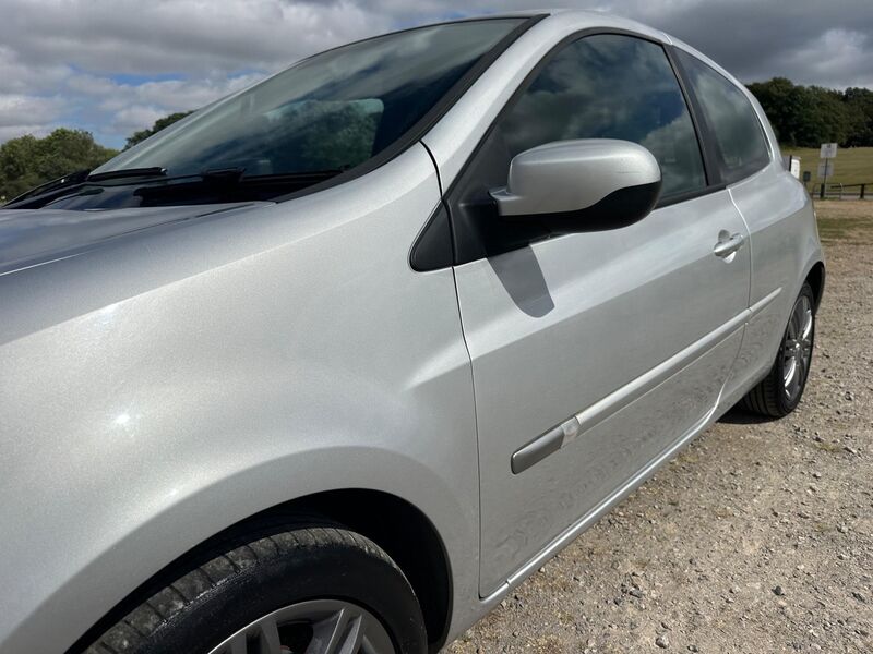 RENAULT CLIO
