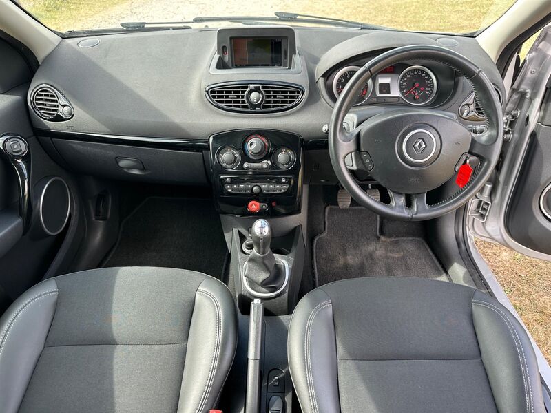 RENAULT CLIO