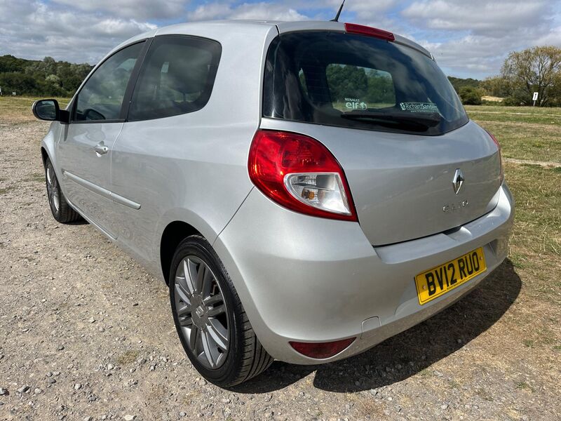 RENAULT CLIO