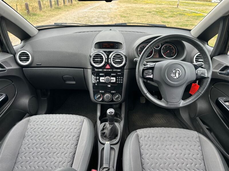 VAUXHALL CORSA