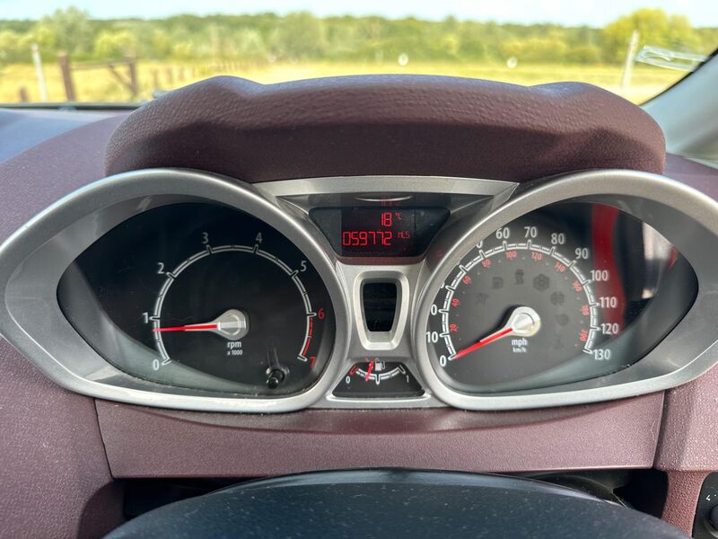 FORD FIESTA