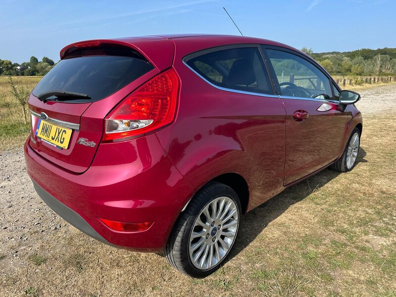 FORD FIESTA