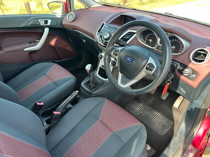 FORD FIESTA