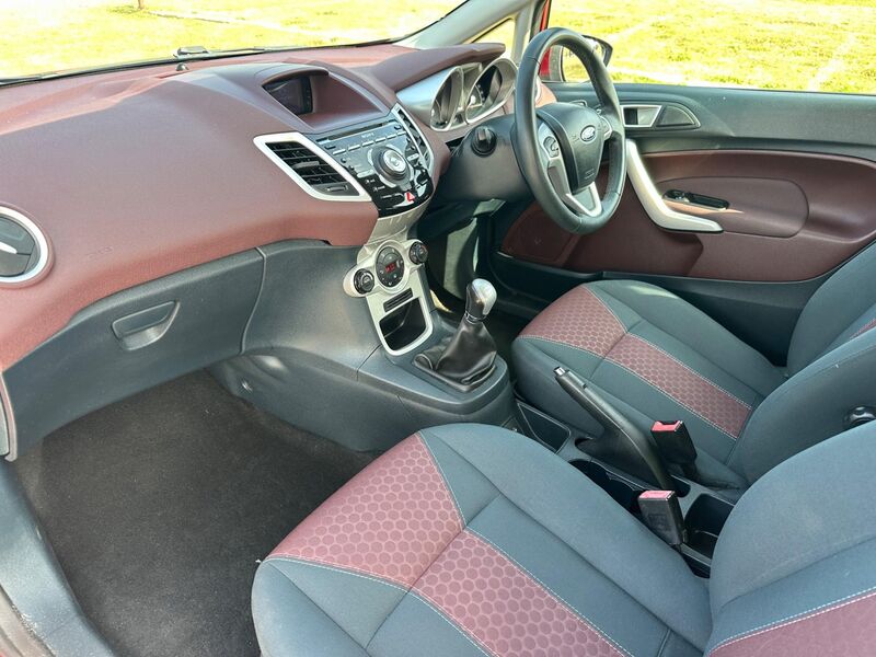 FORD FIESTA