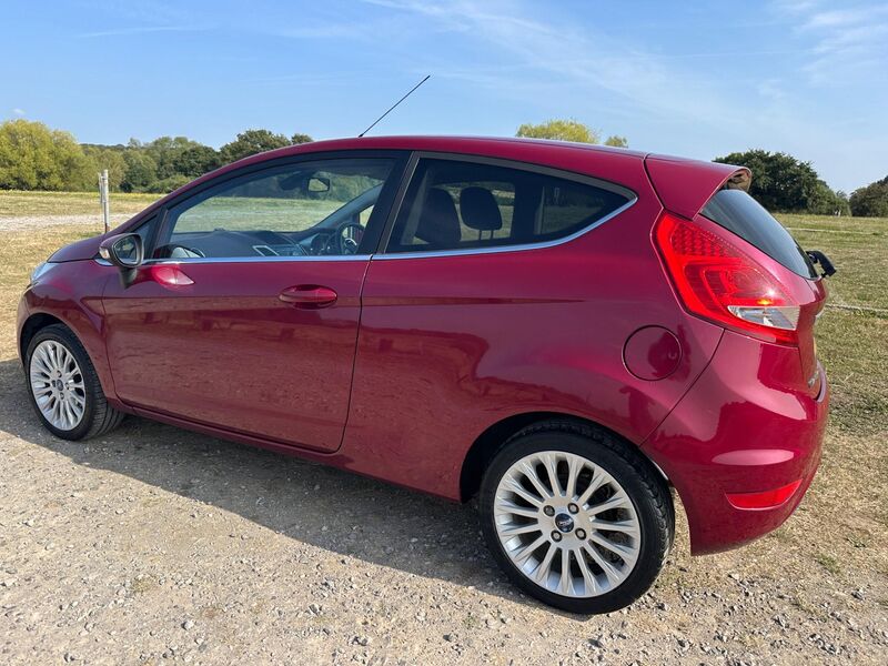 FORD FIESTA