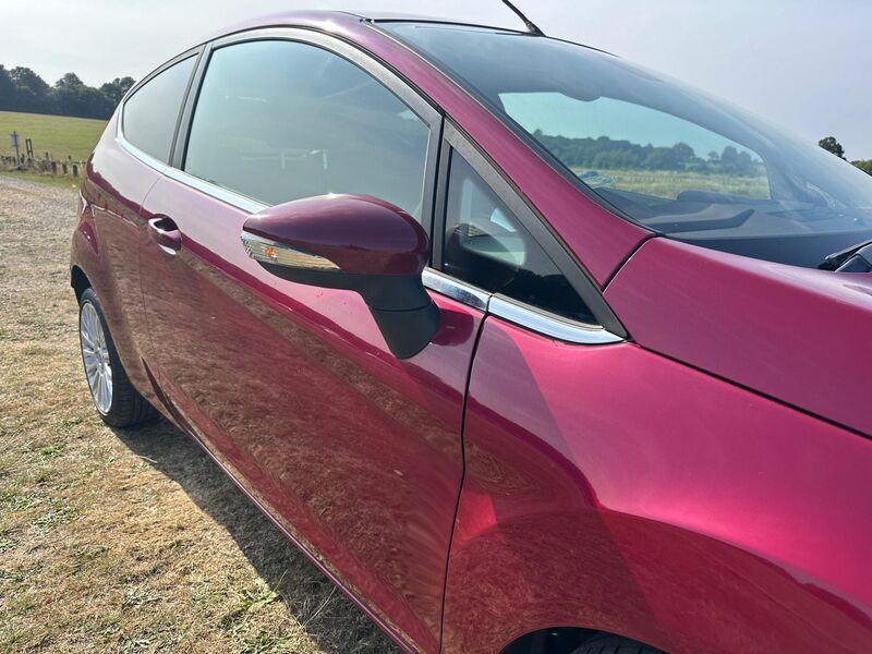 FORD FIESTA