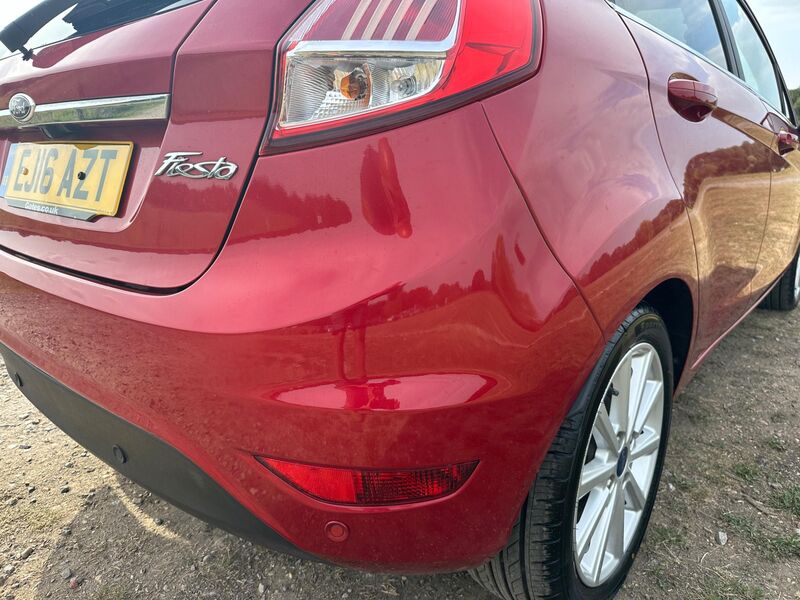 FORD FIESTA