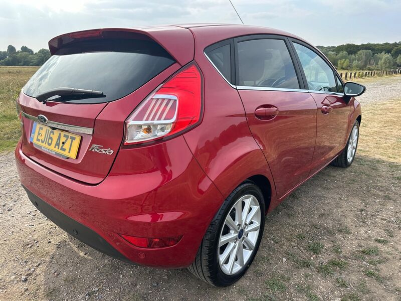FORD FIESTA