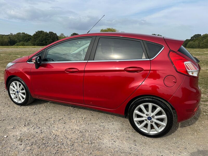 FORD FIESTA