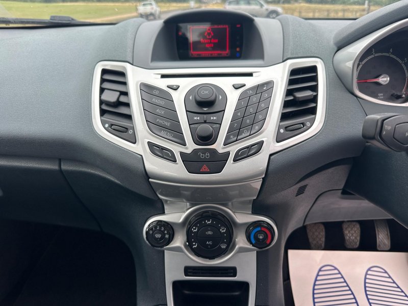 FORD FIESTA