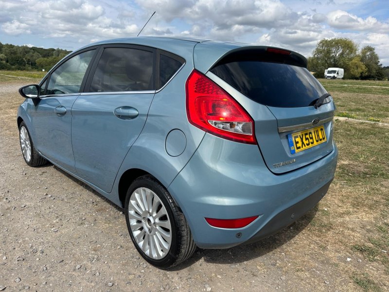 FORD FIESTA