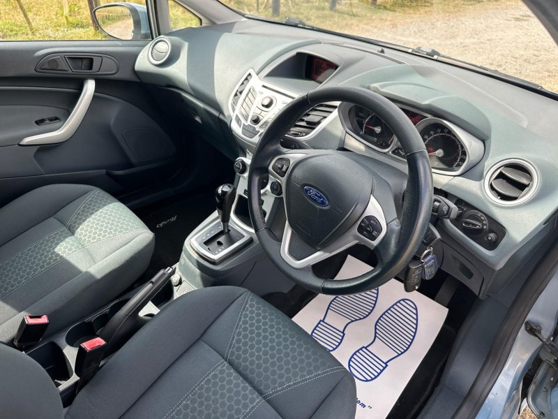 FORD FIESTA