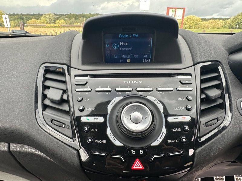 FORD FIESTA