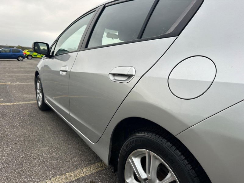 HONDA INSIGHT