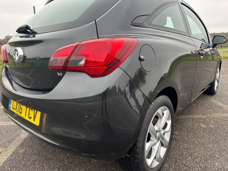 VAUXHALL CORSA