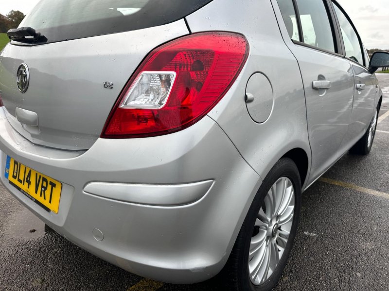 VAUXHALL CORSA