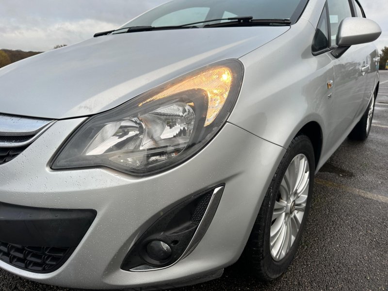 VAUXHALL CORSA