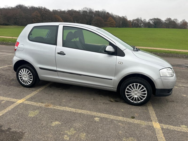 VOLKSWAGEN FOX