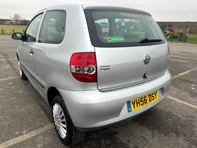 VOLKSWAGEN FOX