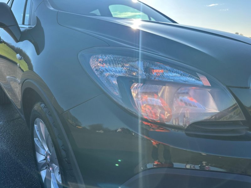 VAUXHALL MOKKA