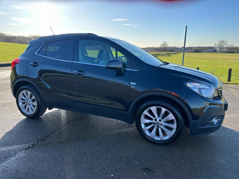 VAUXHALL MOKKA
